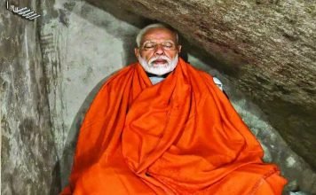 मोदी ने की केदारनाथ के निर्माण कार्यो की समीक्षा।